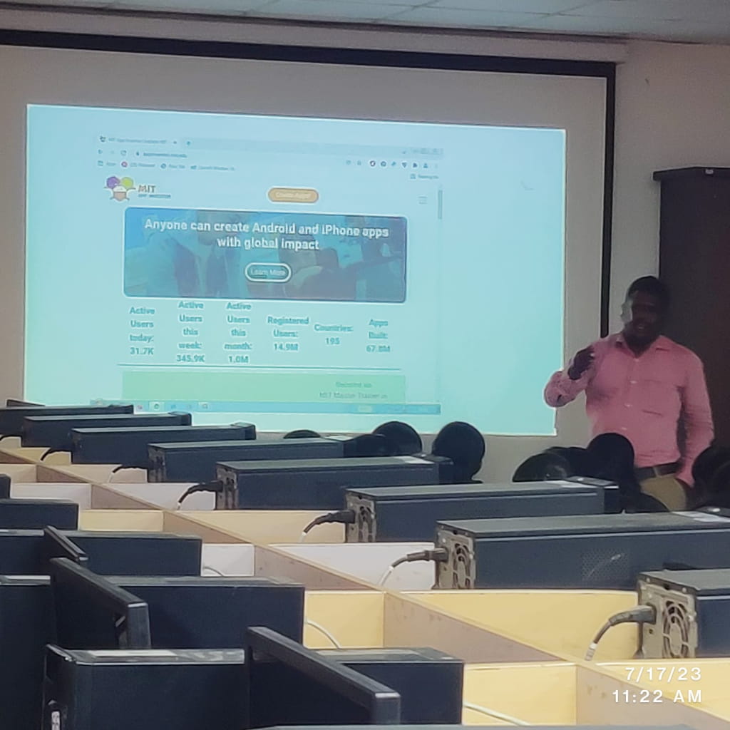 Training Courses WhatsApp Image 2026 09 20 At 11.19.14 AM 1024x1024